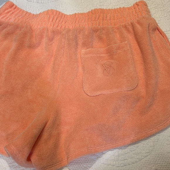 Victoria’s Secret PJ set/short set. Size medium. NWT. - Picture 7 of 10